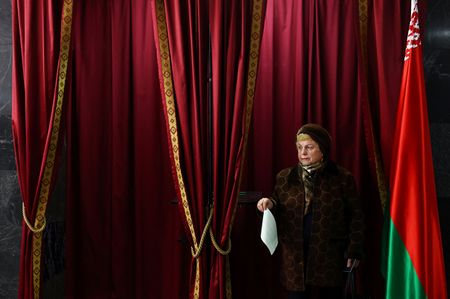 tagreuters.com2025binary_LYNXNPEL0P01H-VIEWIMAGE