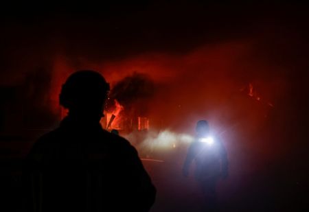 tagreuters.com2025binary_LYNXNPEL0R04V-VIEWIMAGE