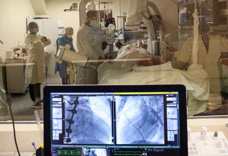 tagreuters.com2025binary_LYNXNPEL0R06M-VIEWIMAGE