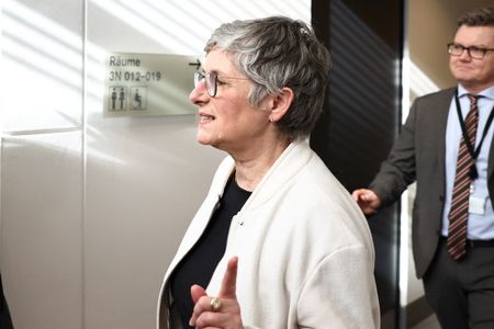 tagreuters.com2025binary_LYNXNPEL0U0DX-VIEWIMAGE