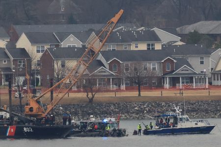 tagreuters.com2025binary_LYNXNPEL0U0W4-VIEWIMAGE