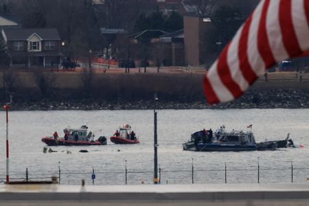 tagreuters.com2025binary_LYNXNPEL0U0W7-VIEWIMAGE