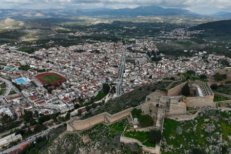 tagreuters.com2025binary_LYNXNPEL1J08L-VIEWIMAGE