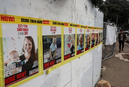 tagreuters.com2025binary_LYNXNPEL1K0N5-VIEWIMAGE