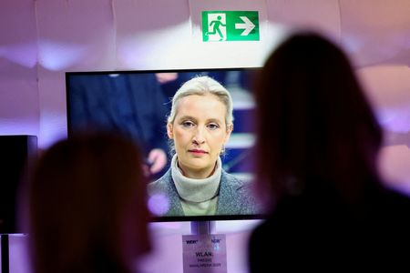 tagreuters.com2025binary_LYNXNPEL1L02F-VIEWIMAGE