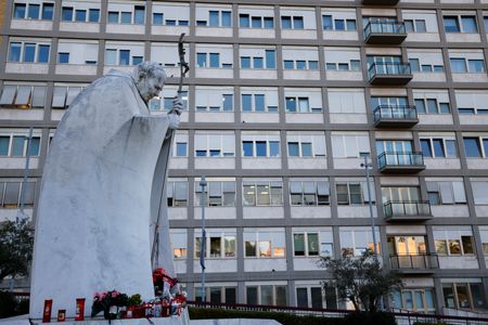 tagreuters.com2025binary_LYNXNPEL1M022-VIEWIMAGE