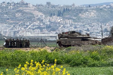 tagreuters.com2025binary_LYNXNPEL1M053-VIEWIMAGE