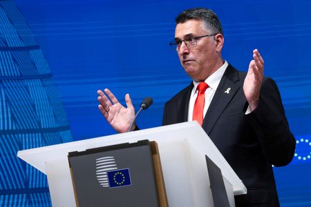 tagreuters.com2025binary_LYNXNPEL1N0M4-VIEWIMAGE