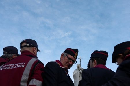 tagreuters.com2025binary_LYNXNPEL1P0CL-VIEWIMAGE