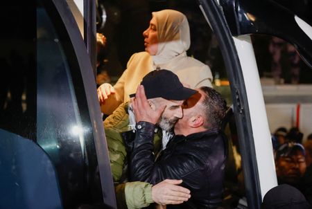 tagreuters.com2025binary_LYNXNPEL1Q000-VIEWIMAGE