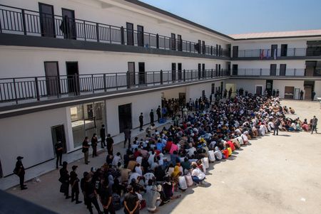 tagreuters.com2025binary_LYNXNPEL1Q07Q-VIEWIMAGE