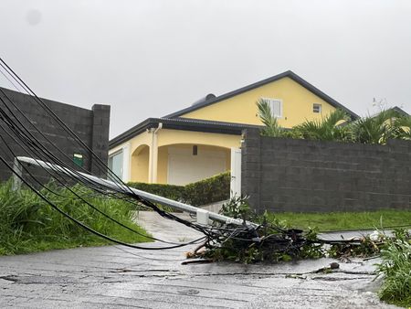 tagreuters.com2025binary_LYNXNPEL2010T-VIEWIMAGE