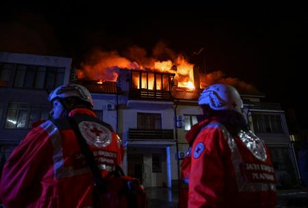 tagreuters.com2025binary_LYNXNPEL2106I-VIEWIMAGE