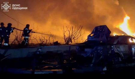 tagreuters.com2025binary_LYNXNPEL2300Q-VIEWIMAGE