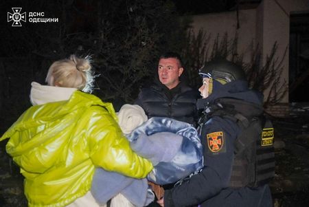 tagreuters.com2025binary_LYNXNPEL2300T-VIEWIMAGE