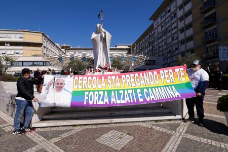 tagreuters.com2025binary_LYNXNPEL250K0-VIEWIMAGE