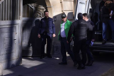 tagreuters.com2025binary_LYNXNPEL250P3-VIEWIMAGE