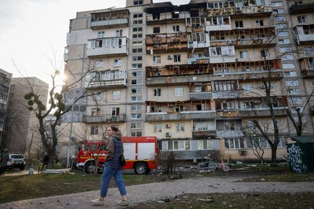 tagreuters.com2025binary_LYNXNPEL2N04V-VIEWIMAGE