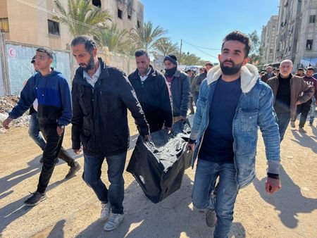 tagreuters.com2025binary_LYNXNPEL2N0CA-VIEWIMAGE