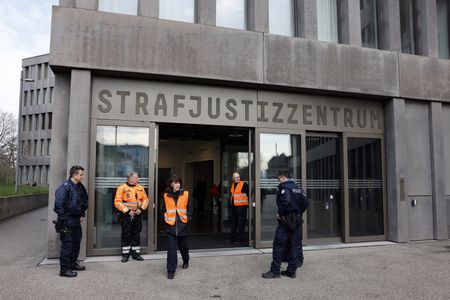 tagreuters.com2025binary_LYNXNPEL2O0BV-VIEWIMAGE