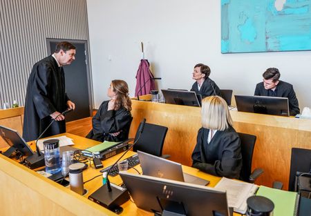 tagreuters.com2025binary_LYNXNPEL2O0JK-VIEWIMAGE