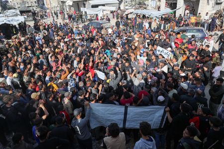 tagreuters.com2025binary_LYNXNPEL2P0T1-VIEWIMAGE