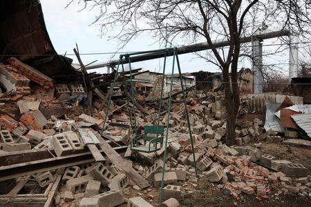 tagreuters.com2025binary_LYNXNPEL2Q0DK-VIEWIMAGE