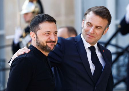 tagreuters.com2025binary_LYNXNPEL2Q0E9-VIEWIMAGE