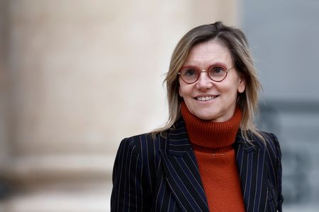 tagreuters.com2025binary_LYNXNPEL2Q0KC-VIEWIMAGE