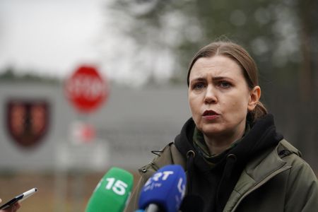 tagreuters.com2025binary_LYNXNPEL2Q0L1-VIEWIMAGE