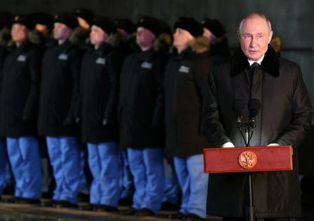 tagreuters.com2025binary_LYNXNPEL2R090-VIEWIMAGE