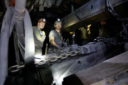 tagreuters.com2025binary_LYNXNPEL2R0C5-VIEWIMAGE