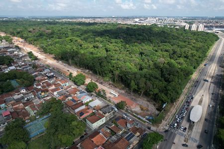 tagreuters.com2025binary_LYNXNPEL2R0FZ-VIEWIMAGE