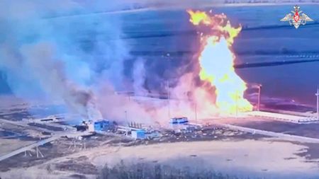 tagreuters.com2025binary_LYNXNPEL2R0GU-VIEWIMAGE