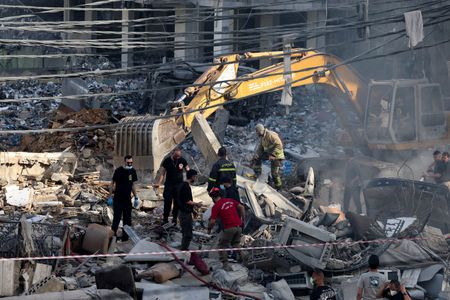 tagreuters.com2025binary_LYNXNPEL2R0PN-VIEWIMAGE