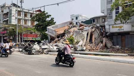 tagreuters.com2025binary_LYNXNPEL2S06F-VIEWIMAGE