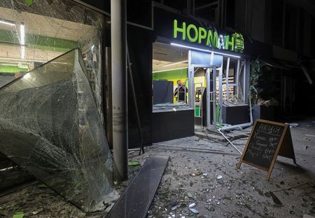 tagreuters.com2025binary_LYNXNPEL2S0CP-VIEWIMAGE