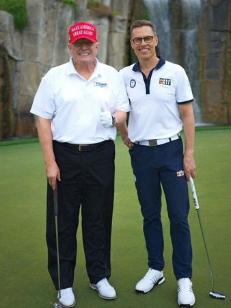 tagreuters.com2025binary_LYNXNPEL2U07P-VIEWIMAGE