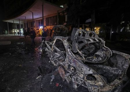 tagreuters.com2025binary_LYNXNPEL310CR-VIEWIMAGE