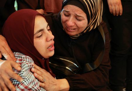 tagreuters.com2025binary_LYNXNPEL310D9-VIEWIMAGE