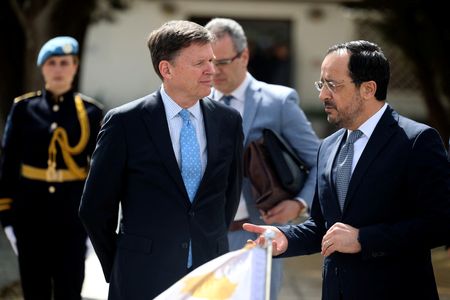 tagreuters.com2025binary_LYNXNPEL310DG-VIEWIMAGE