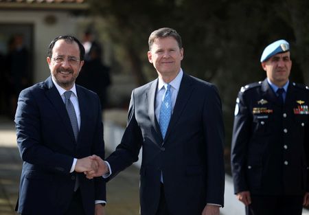 tagreuters.com2025binary_LYNXNPEL310DH-VIEWIMAGE