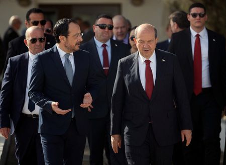 tagreuters.com2025binary_LYNXNPEL310DJ-VIEWIMAGE