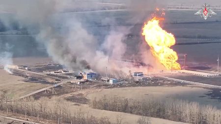 tagreuters.com2025binary_LYNXNPEL310GA-VIEWIMAGE