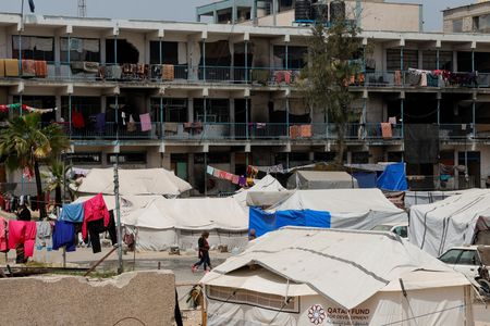 tagreuters.com2025binary_LYNXNPEL360QN-VIEWIMAGE