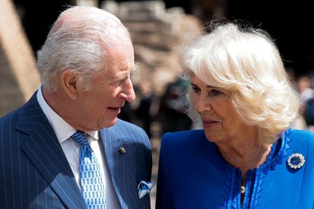 tagreuters.com2025binary_LYNXNPEL370TA-VIEWIMAGE