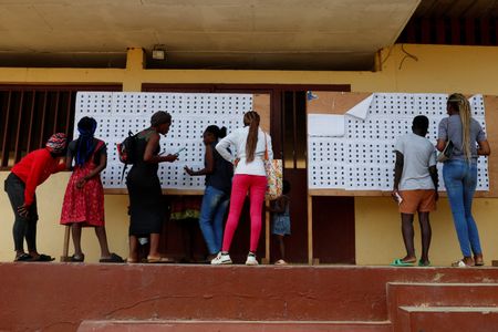 tagreuters.com2025binary_LYNXNPEL3713M-VIEWIMAGE