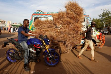 tagreuters.com2025binary_LYNXNPEL380AA-VIEWIMAGE