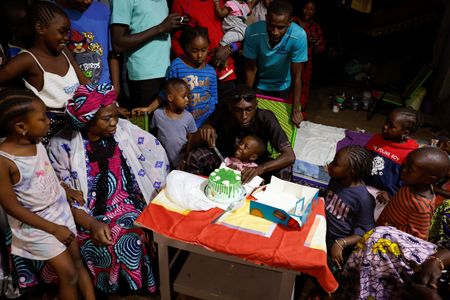 tagreuters.com2025binary_LYNXNPEL380AX-VIEWIMAGE