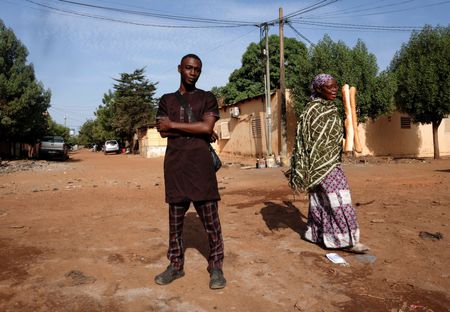 tagreuters.com2025binary_LYNXNPEL380B1-VIEWIMAGE